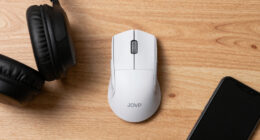Which AI-Powered Wireless Gaming Mouse Suits Your Grip And Budget?